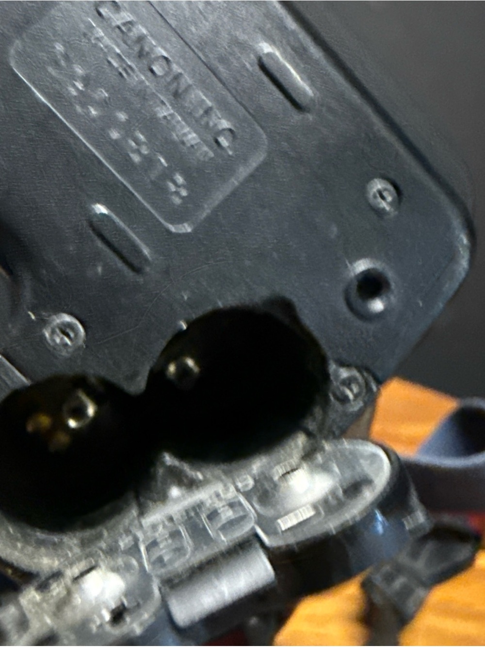 Cannon Rebel 2000 EOS Camera w/ Tamron LD 28-200 Lens Strap For Parts - Picture 12 of 15